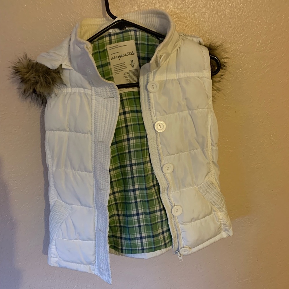White Puffy Zip-Up Vest